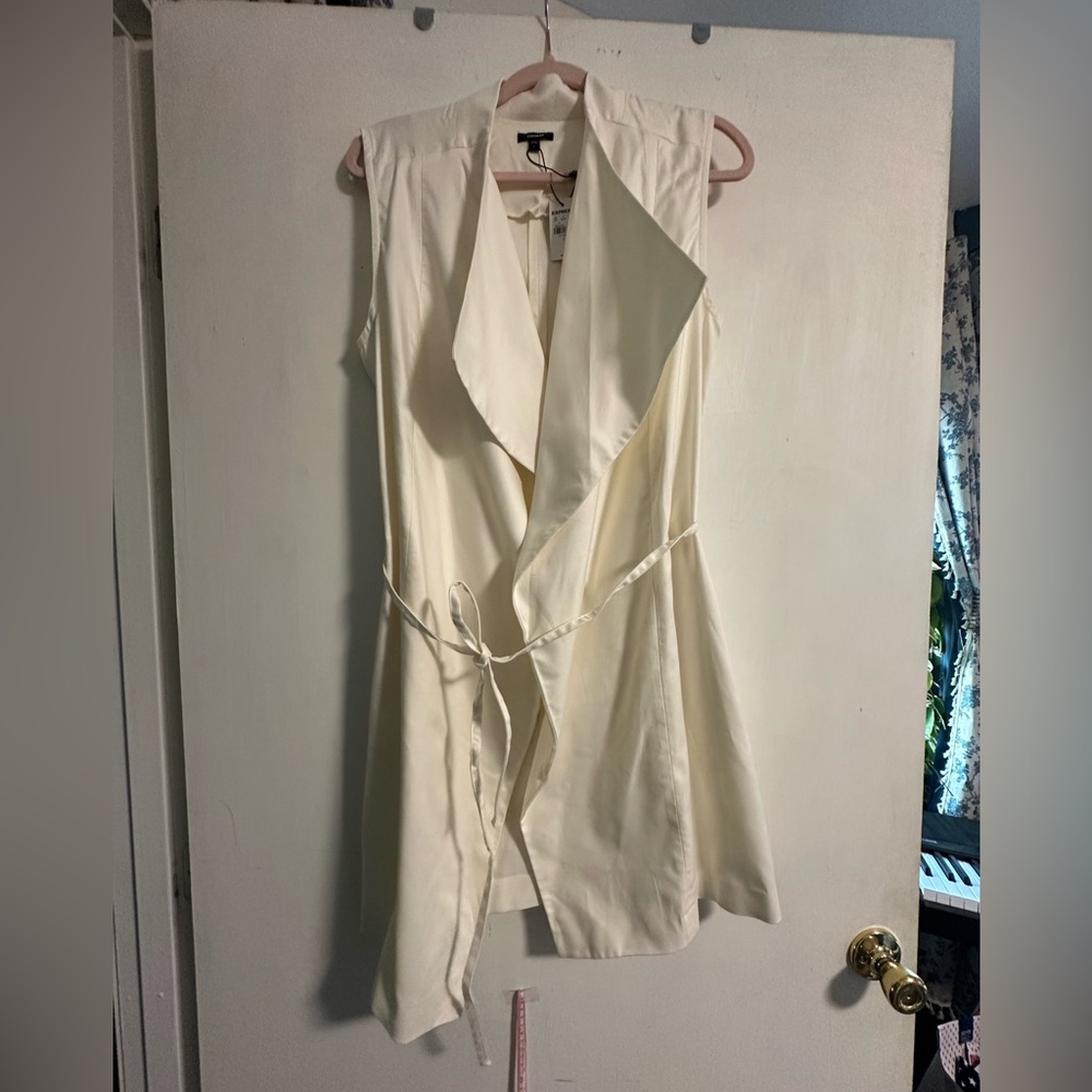 Express Ivory Sleeveless Vest